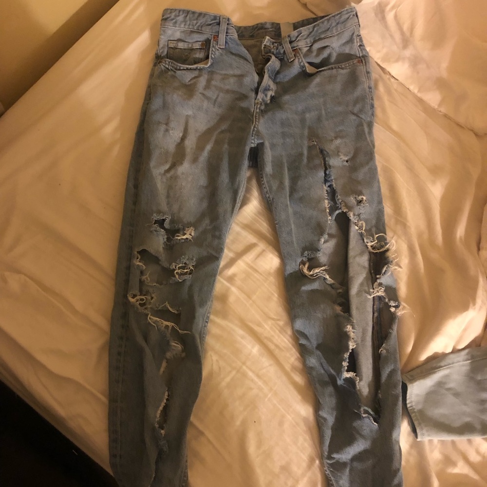 Zara Ultra Distressed Mom/Boyfriend Jeans